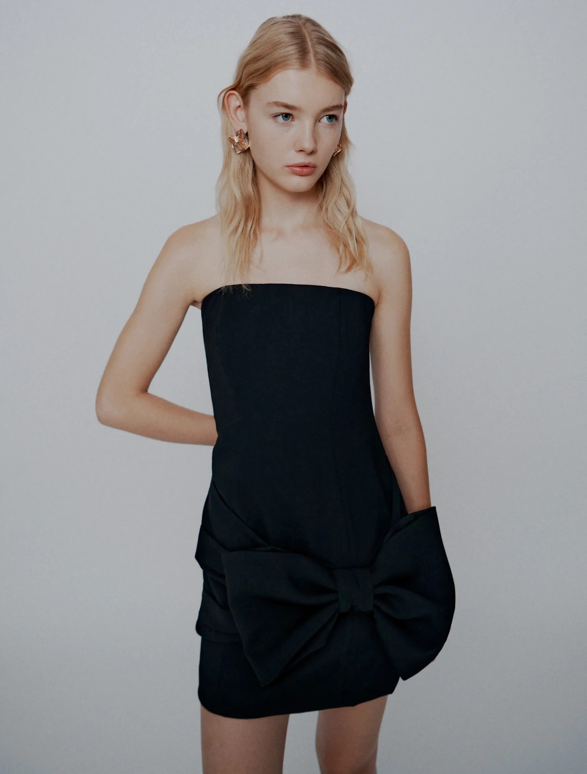Abito bustier in envers satin con fiocco - NERO