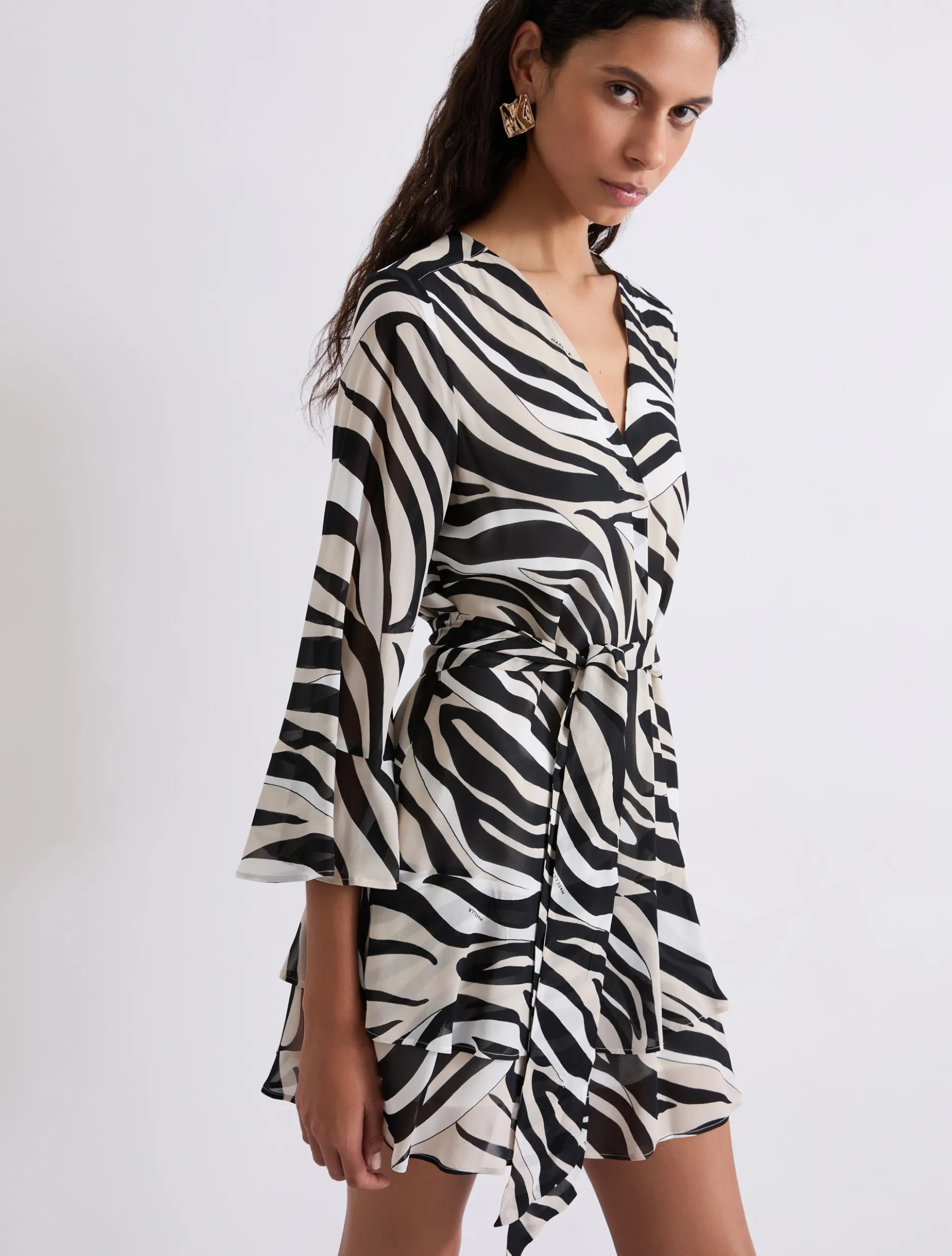 Abito con balze in georgette di viscosa - NERO
