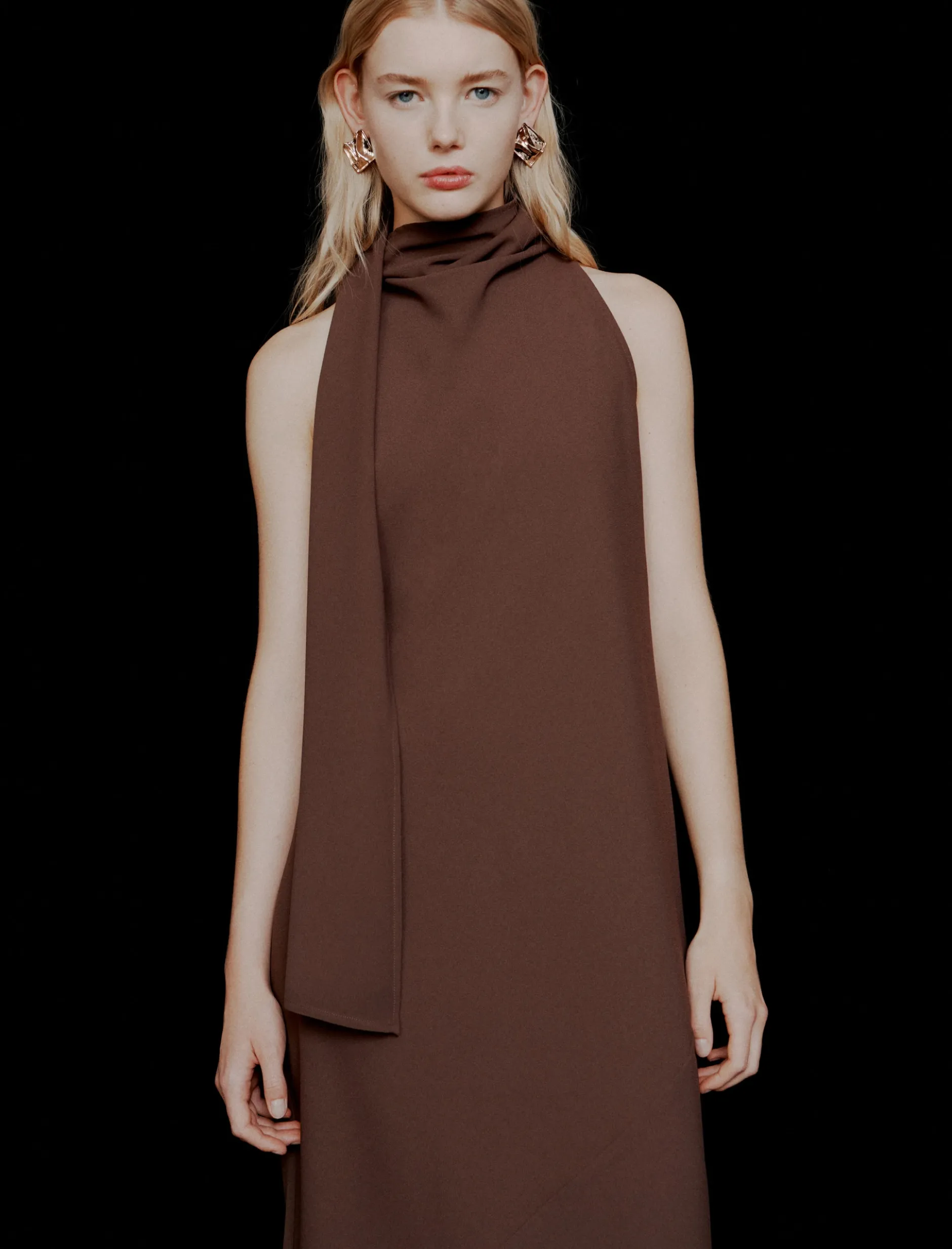Abito longuette in envers satin - MARRONE