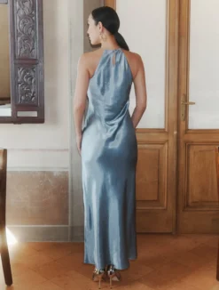 Abito smanicato in raso - AZZURRO POLVERE
