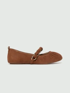 Ballerina in pelle scamosciata con catena - CUOIO