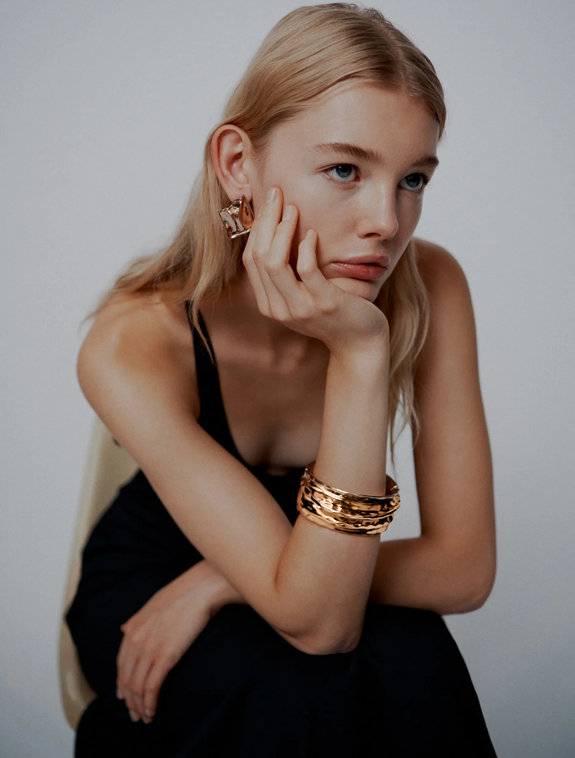 Bangle in metallo martellato - ORO
