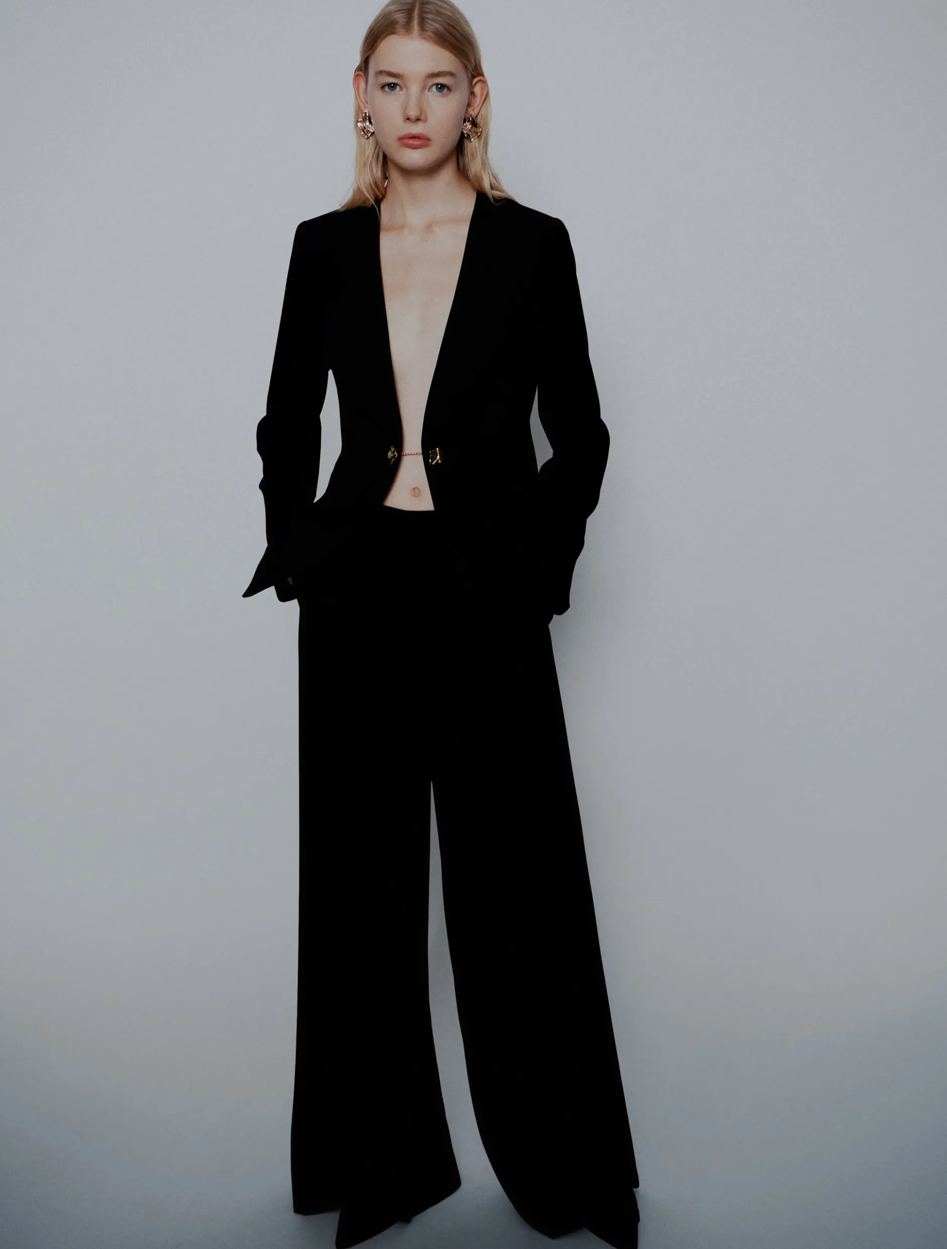 Blazer senza collo in envers satin - NERO
