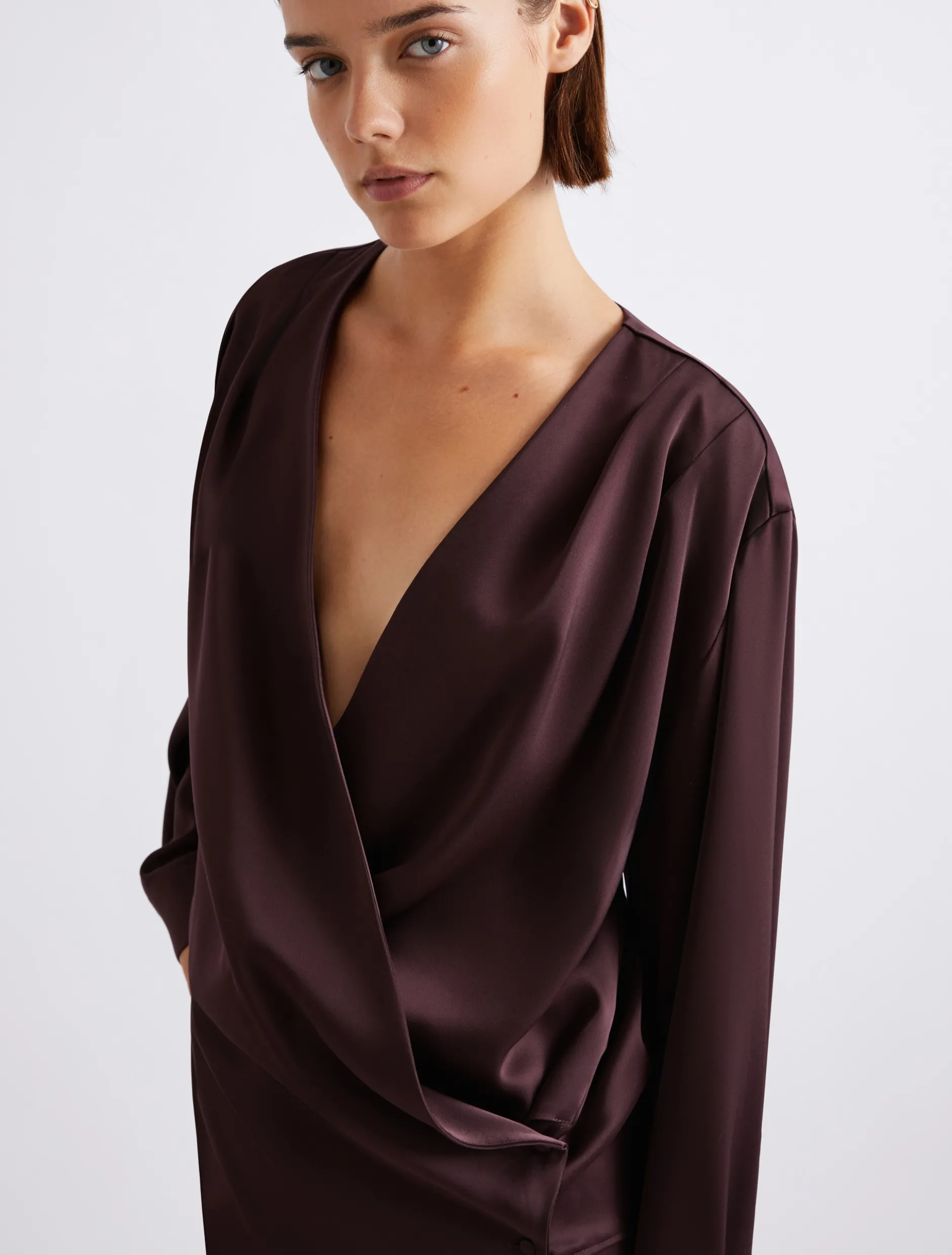 Blusa incrociata in satin - BORDEAUX