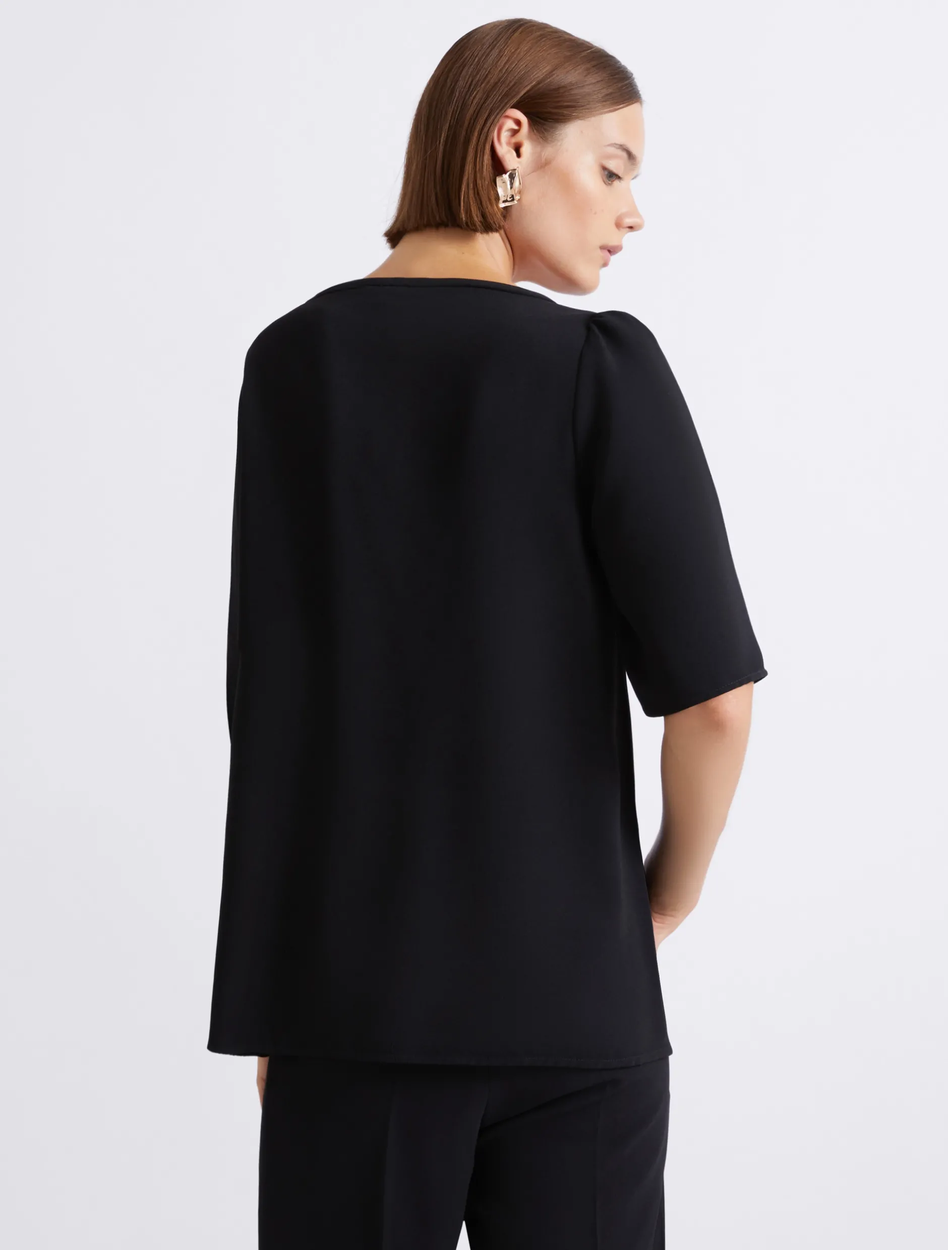 Blusa in envers satin con manica corta - NERO