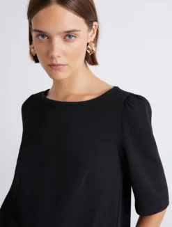 Blusa in envers satin con manica corta - NERO