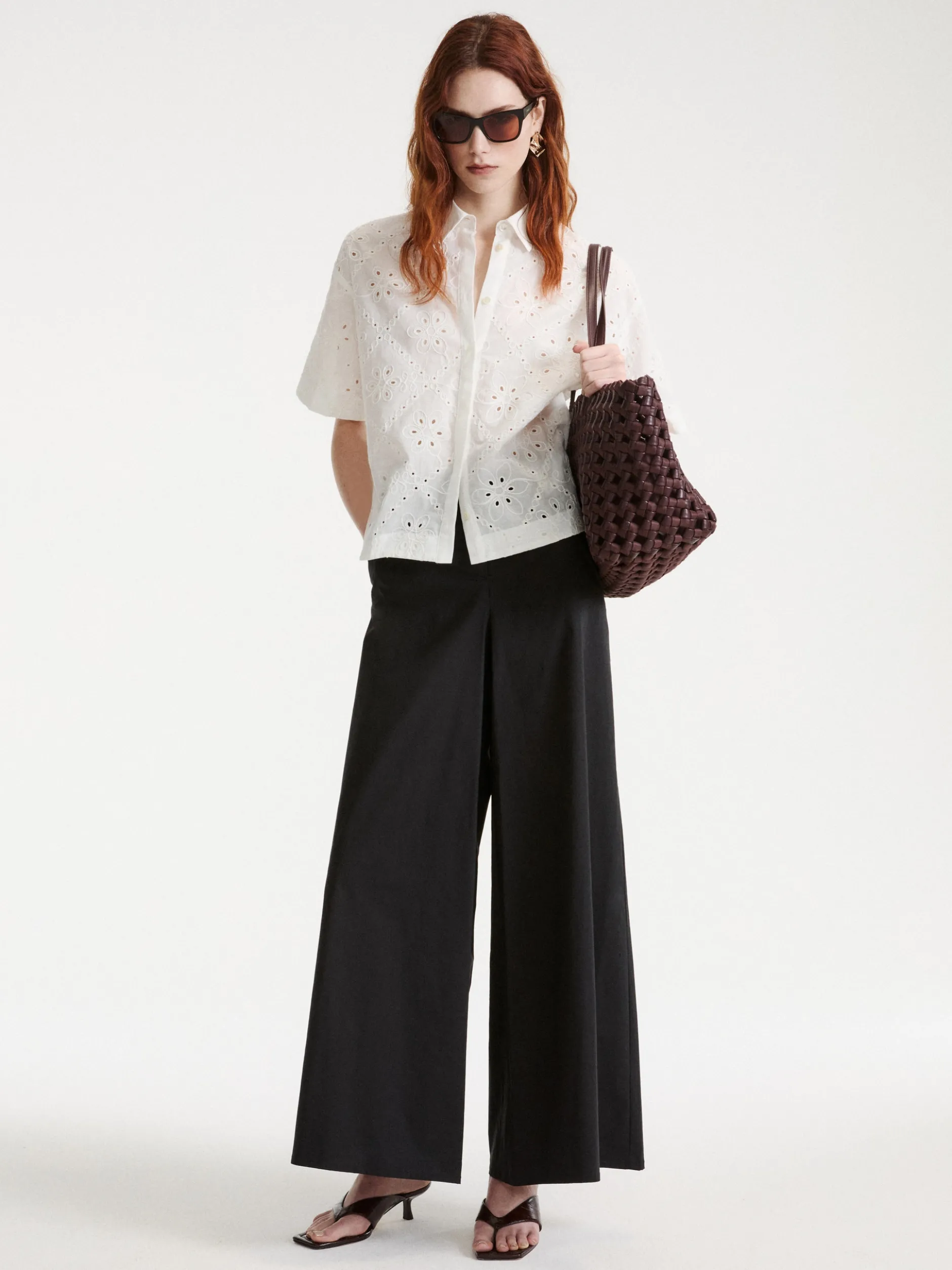 Camicia boxy in mussola ricamata - BIANCO