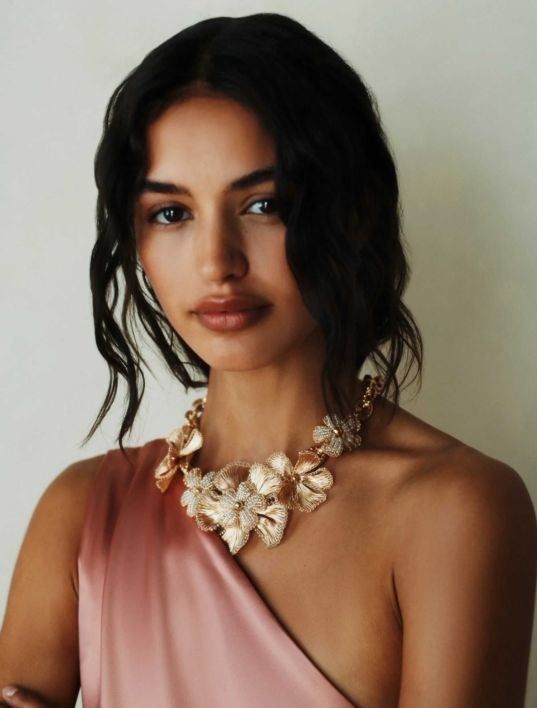 Collana girocollo con fiori - ORO