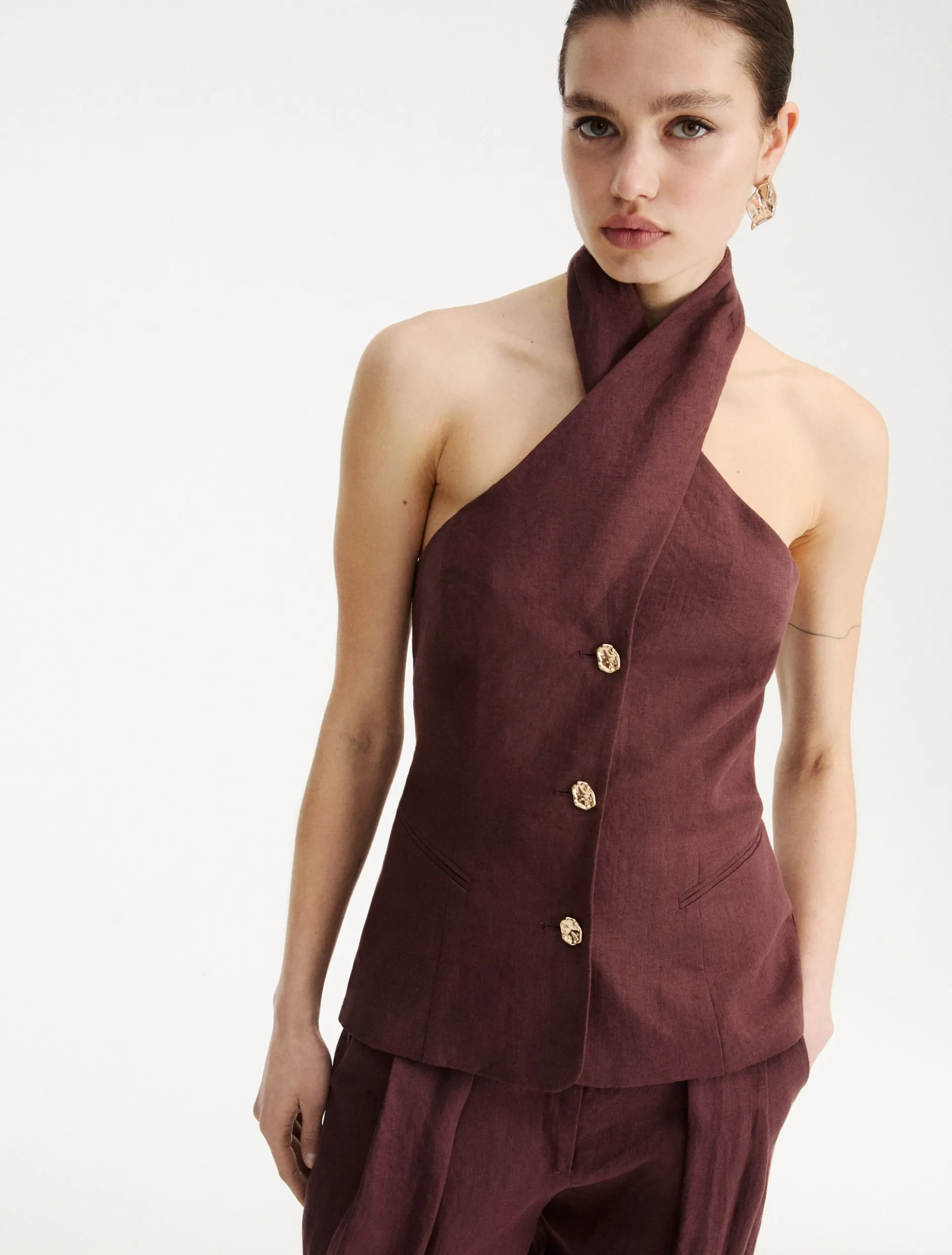 Gilet con scollo incrociato - MARRONE