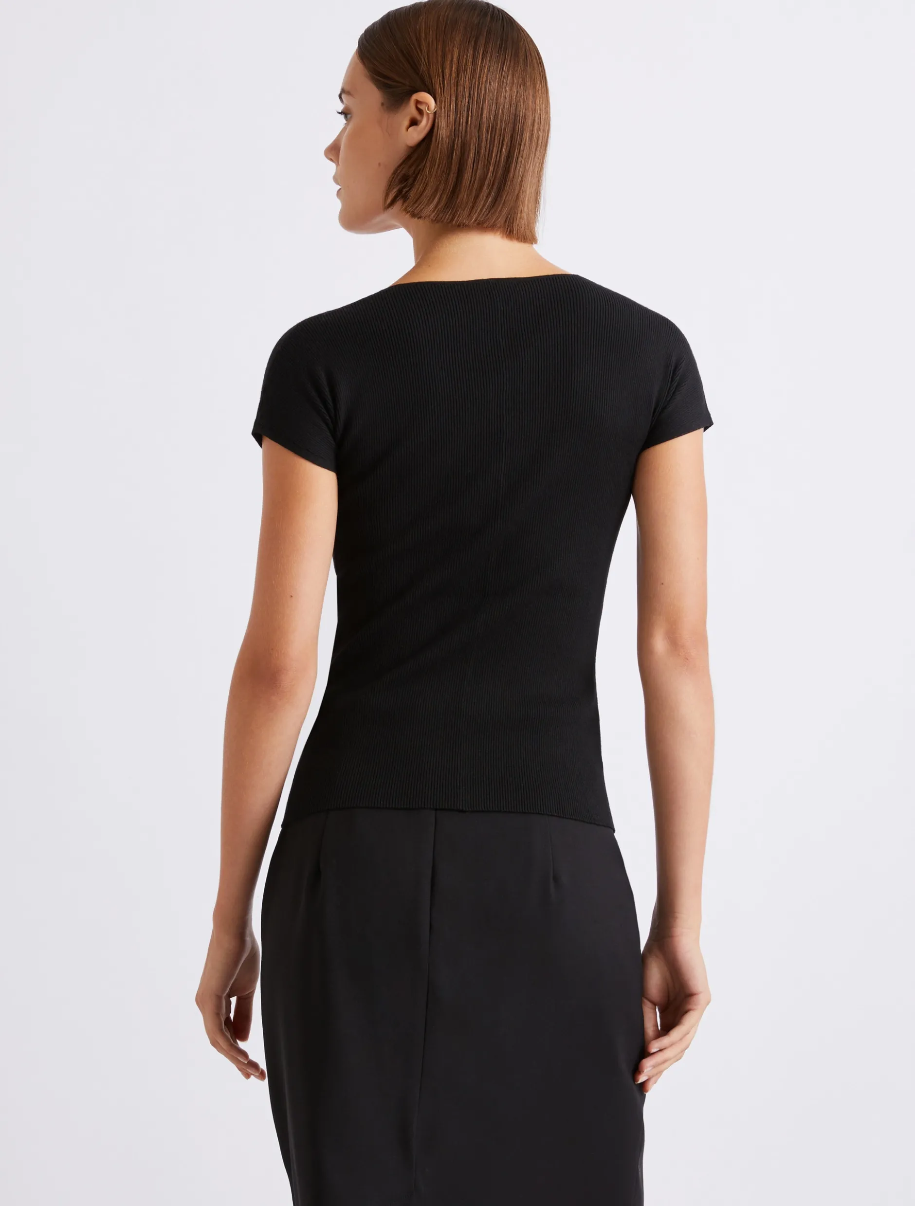 Maglia a costine in viscosa - NERO