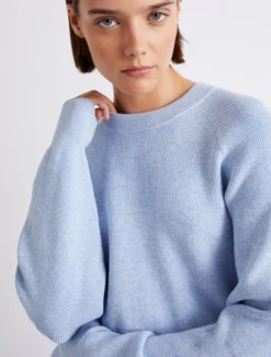 Maglia girocollo in misto viscosa - AZZURRO