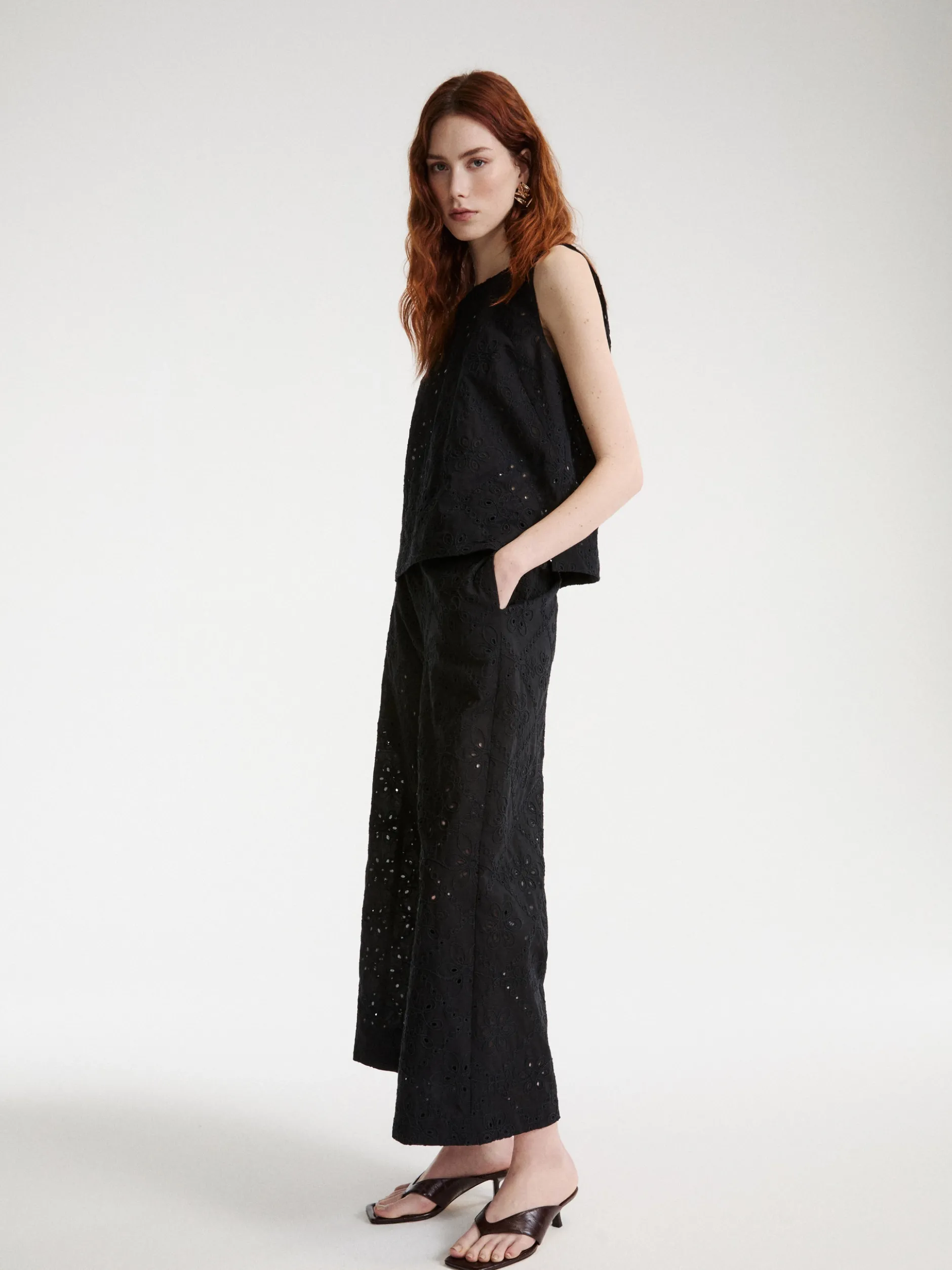 Pantalone in mussola sangallo - NERO