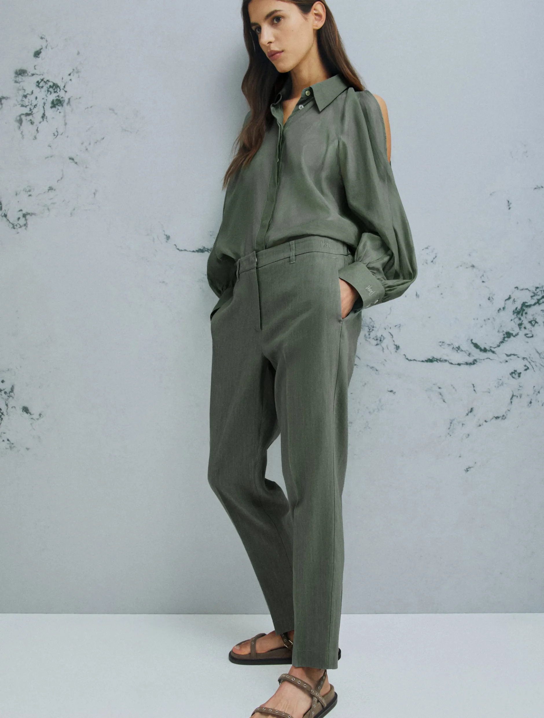Pantalone in viscosa e lino stretch - VERDE