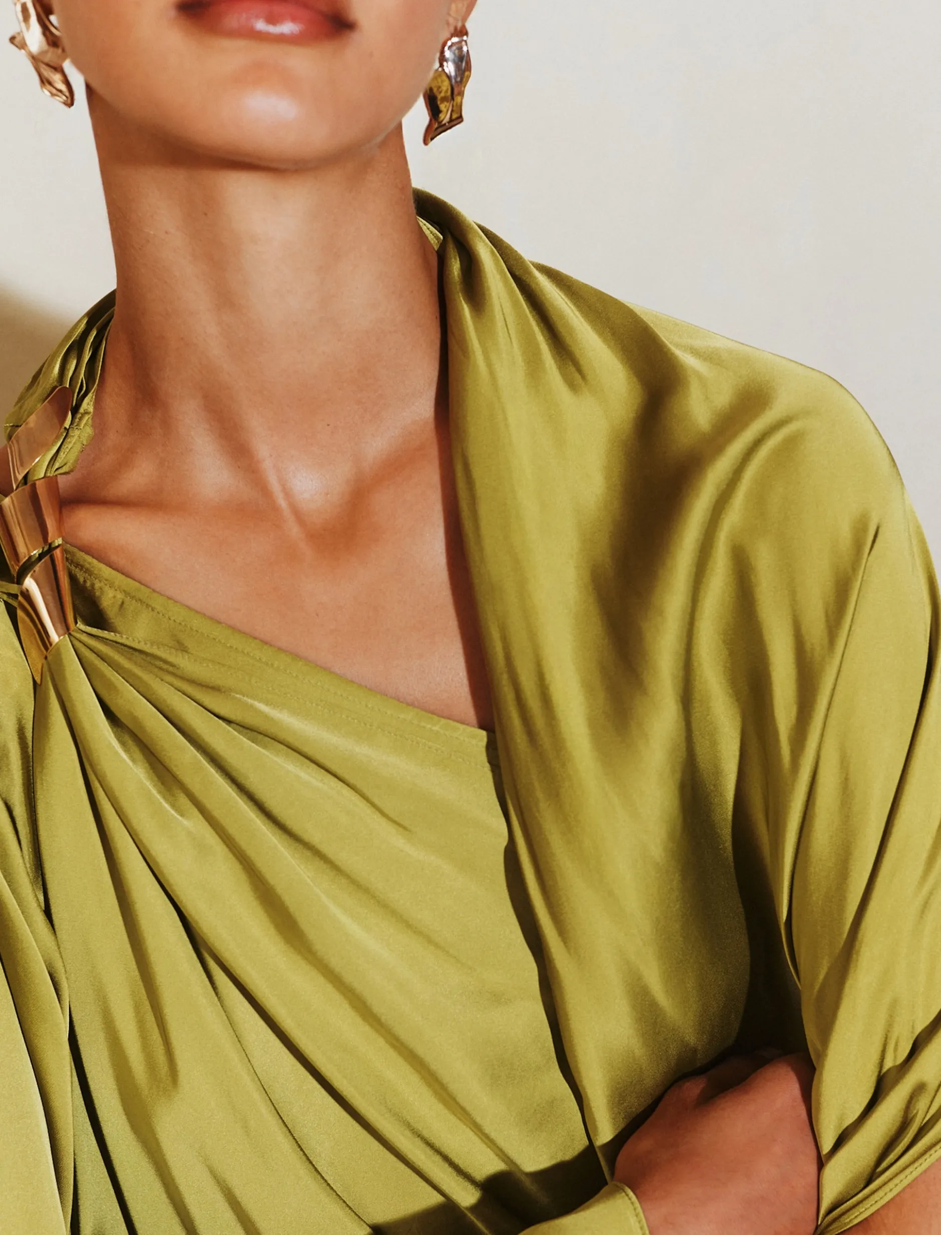 Top monospalla in satin - ORIGANO